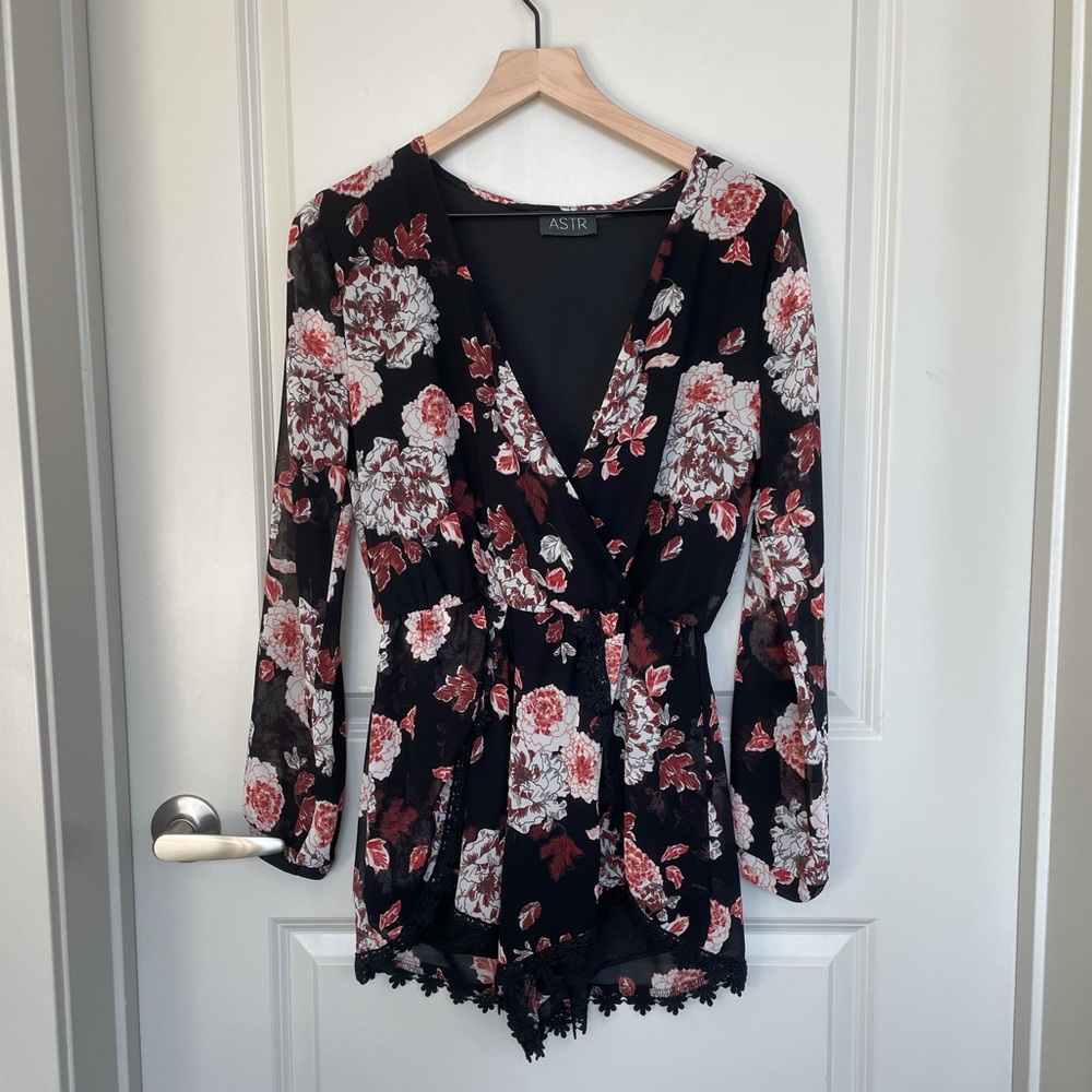 ASTR The Label Floral Romper